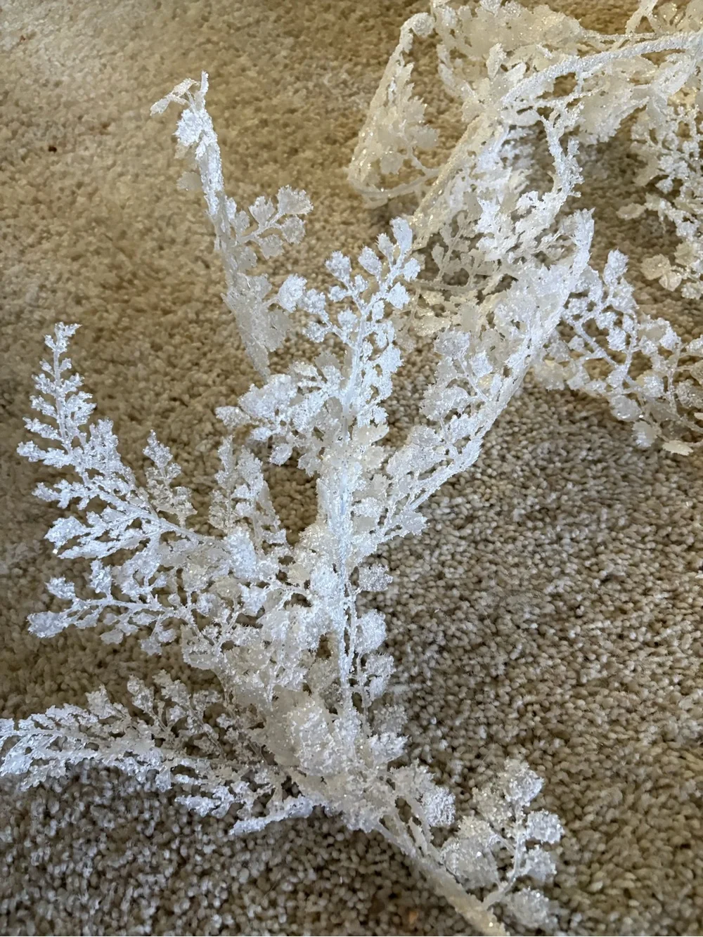 White Frosted Leaf Spray Set - Home Accents
